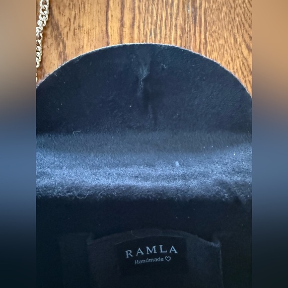 🆕 Ramla Artistic Multi - Color Mosaic Crossbody Bag with Gold Accents - Picture 3 of 15